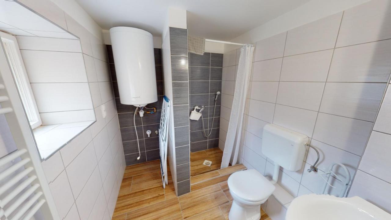 Family Apartman Miskolc Exterior foto