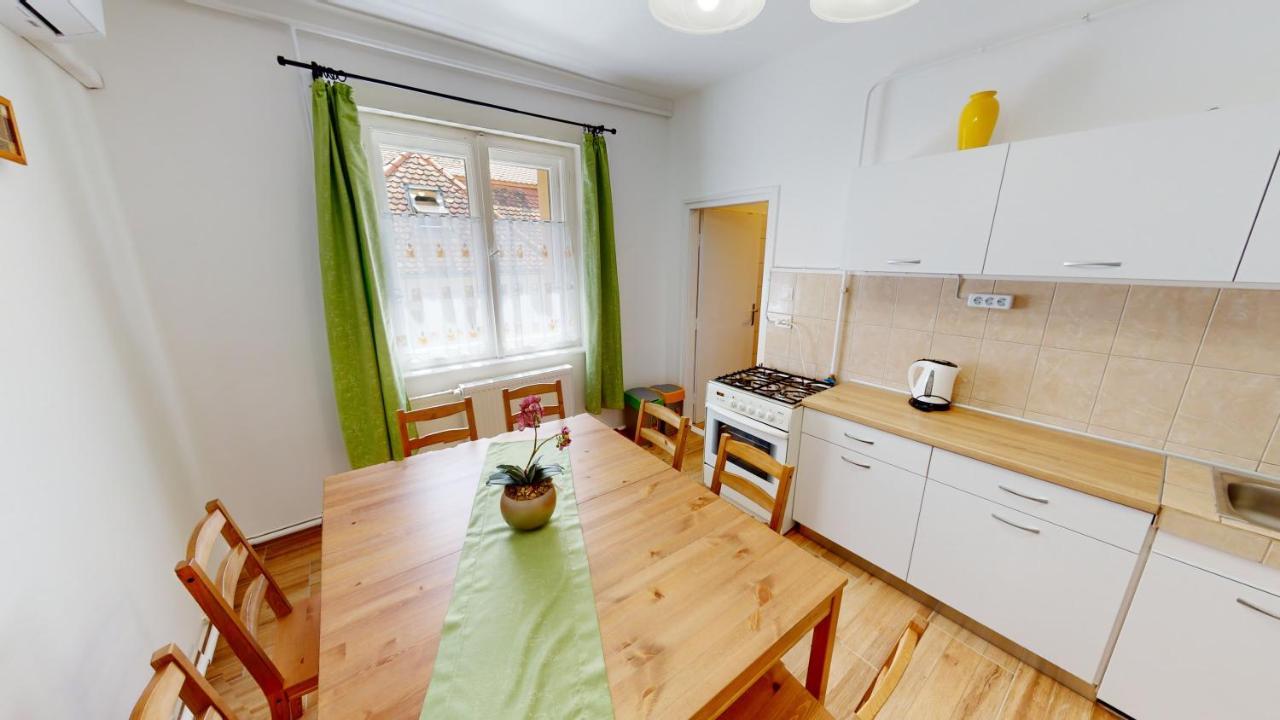 Family Apartman Miskolc Exterior foto
