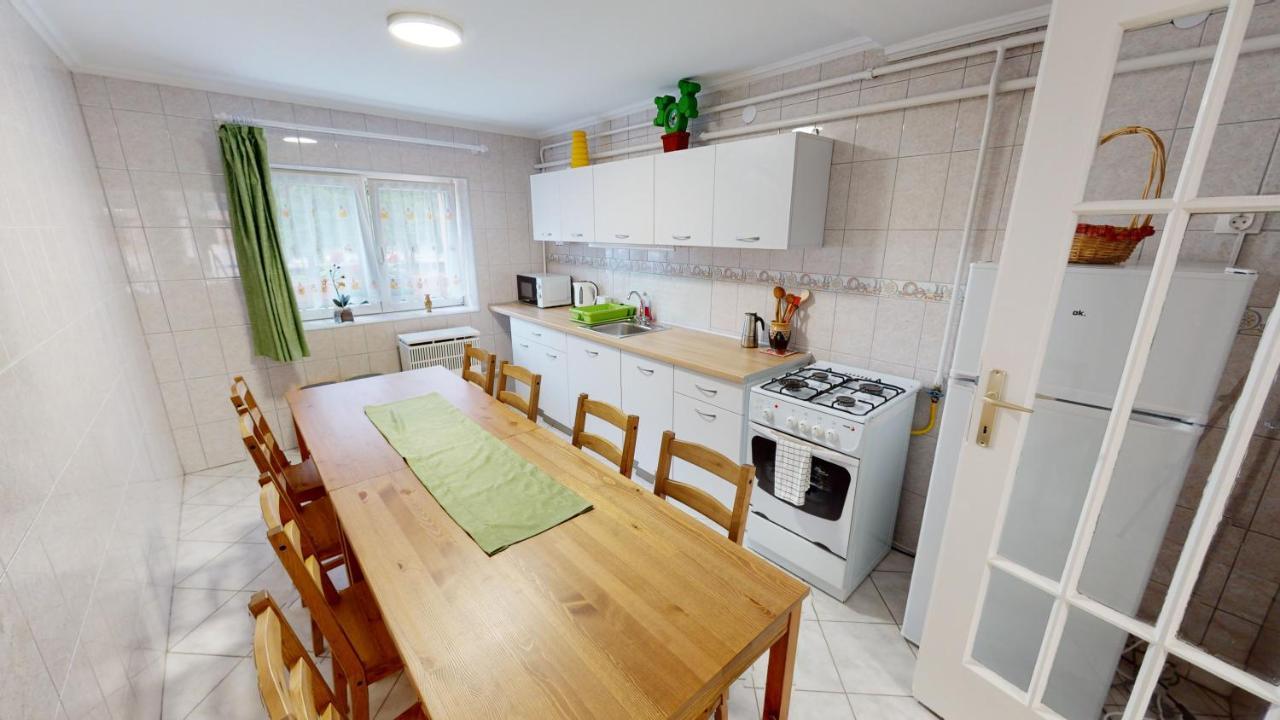 Family Apartman Miskolc Exterior foto